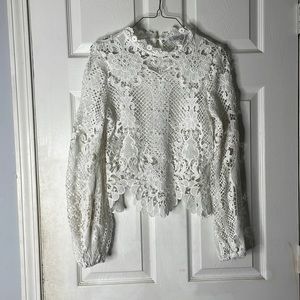 Fate white lacy detailed blouse short crop long sleeves dressy shirt collared S